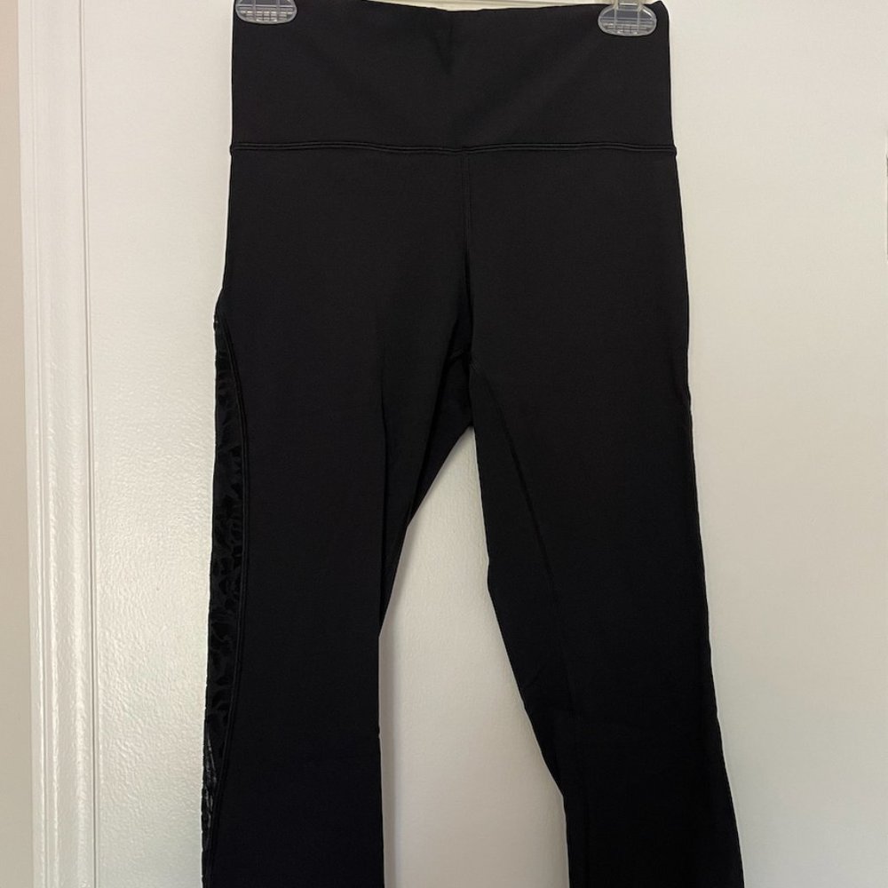 lululemon Meant to Move 7/8 Tight, size 6